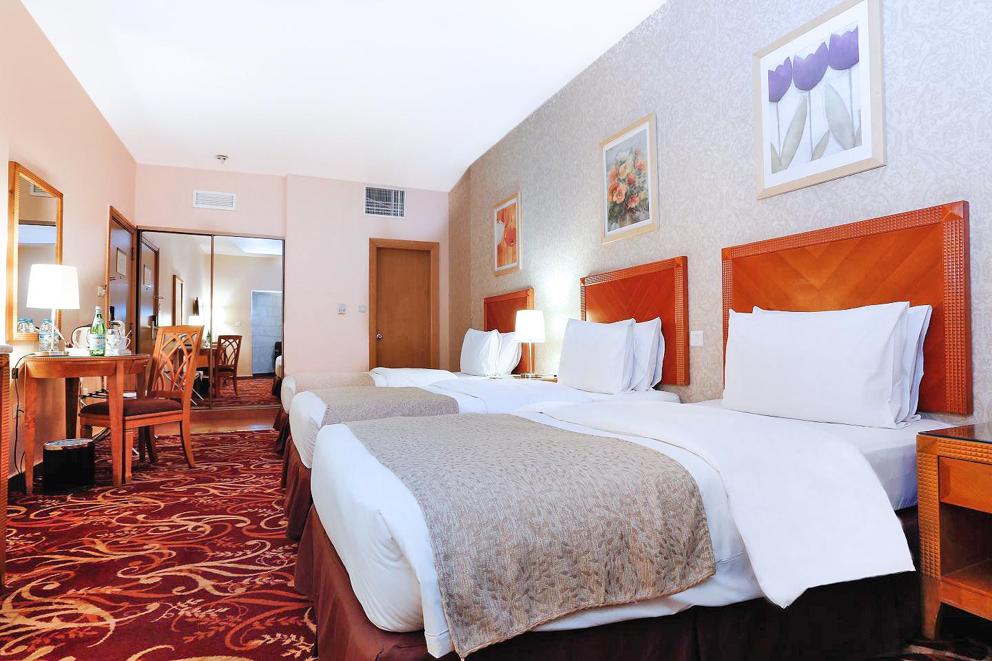 Geneva Hotel Аман Екстериор снимка