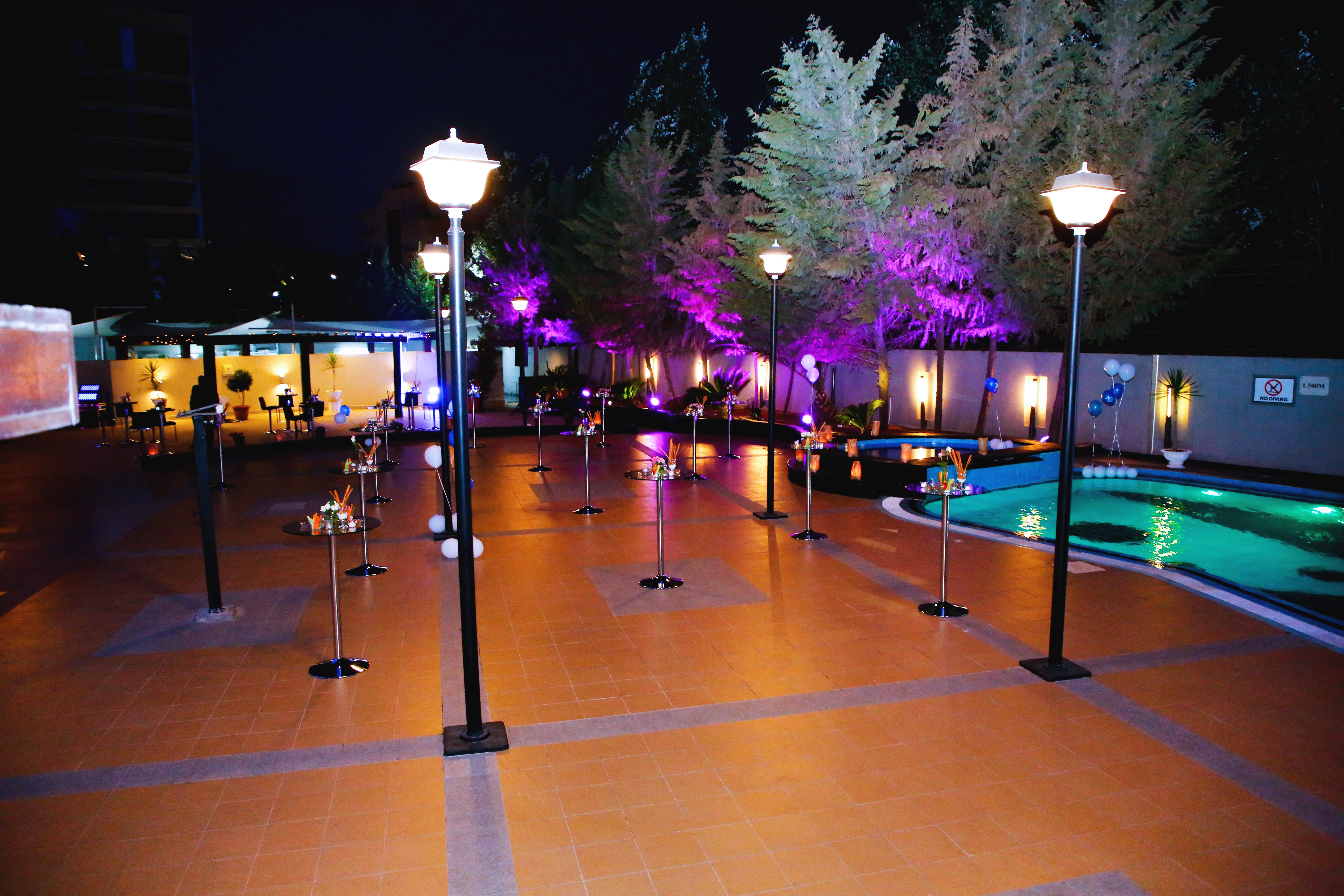 Geneva Hotel Аман Екстериор снимка