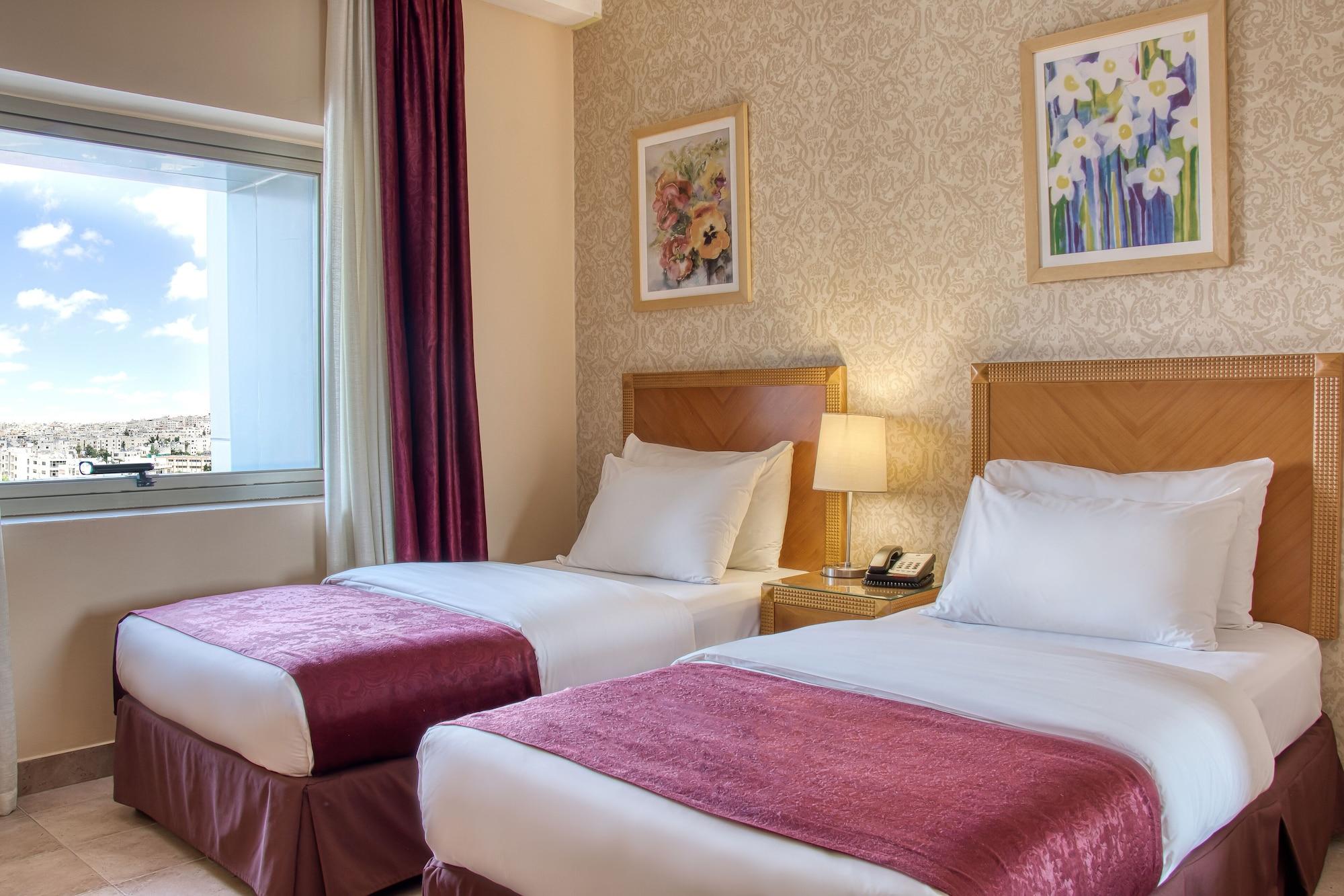 Geneva Hotel Аман Екстериор снимка