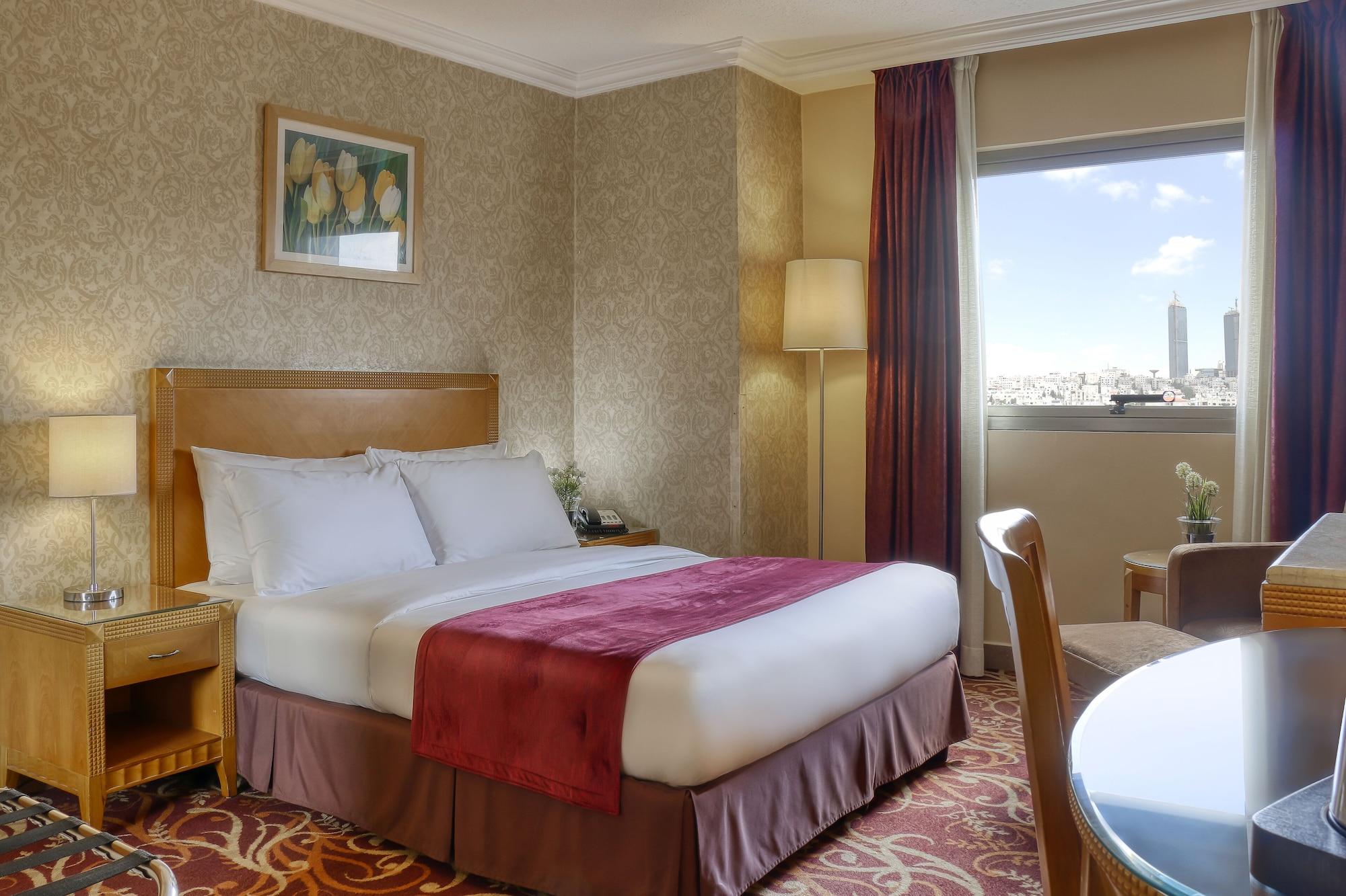 Geneva Hotel Аман Екстериор снимка
