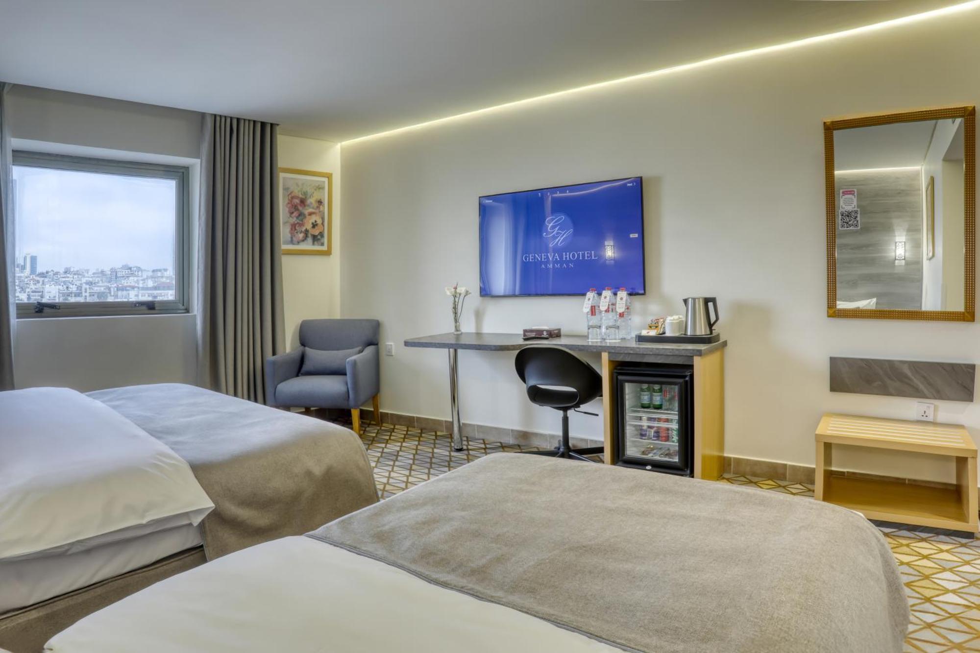 Geneva Hotel Аман Екстериор снимка